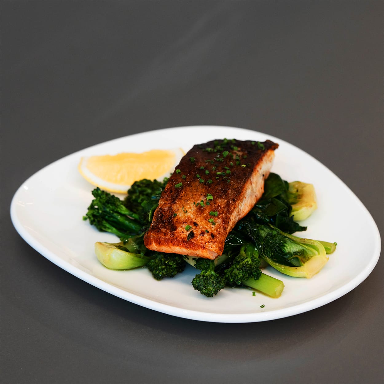 Julith Coffee & Roastery - Salmon